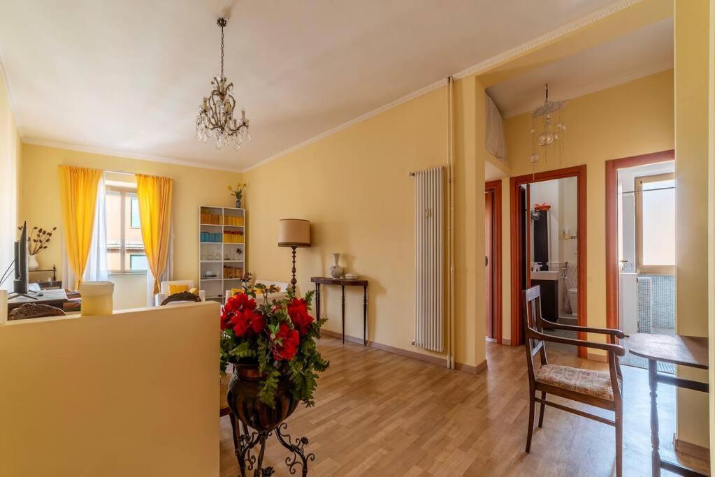 Elegante Appartamento Centrale Rom Eksteriør billede